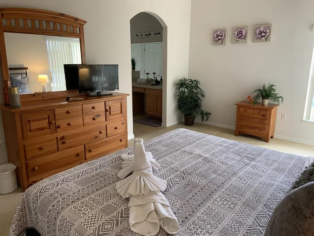 Beautiful Villa With Conservation Views Davenport